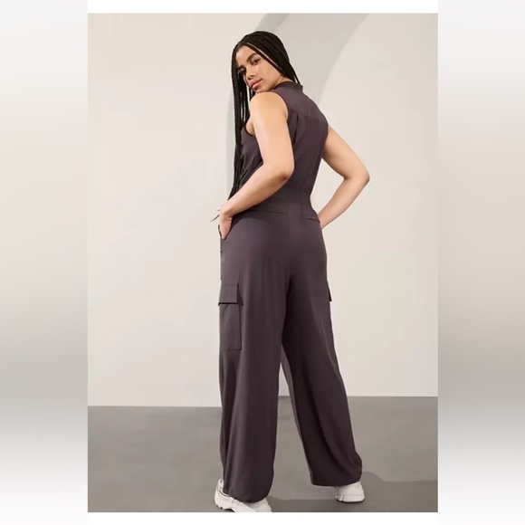 New Athleta 12 Brooklyn Utility Jumpsuit Shale Size 2 - Picture 4 of 12